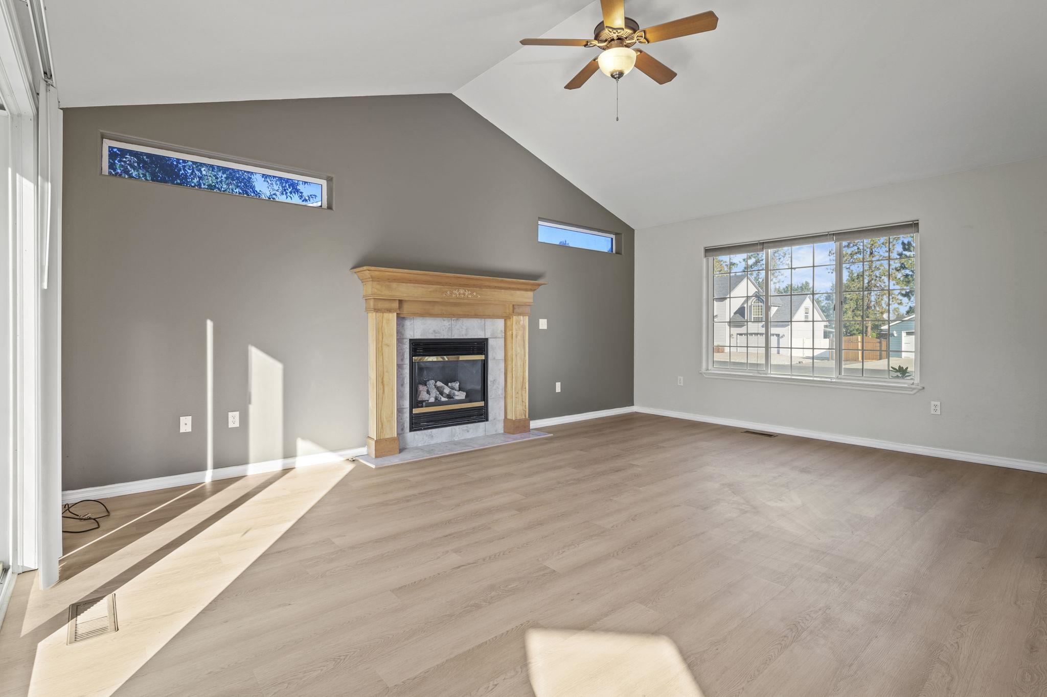 Mead, Washington, 99021, United States, 4 Bedrooms Bedrooms, ,4 BathroomsBathrooms,Residential,For Sale,1955187