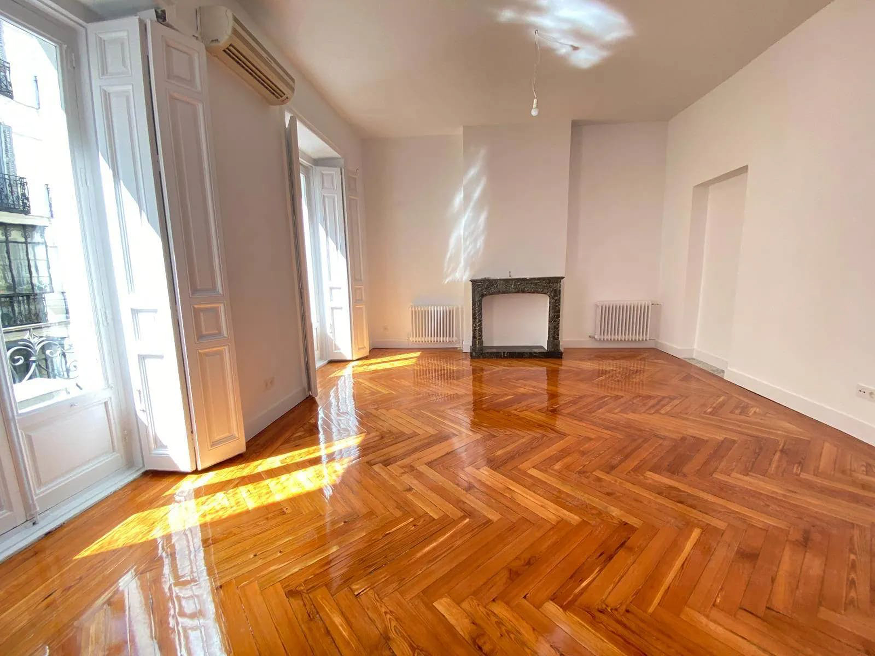  Flat for sale to renovate in Justicia, in a classic building - 物件實景
