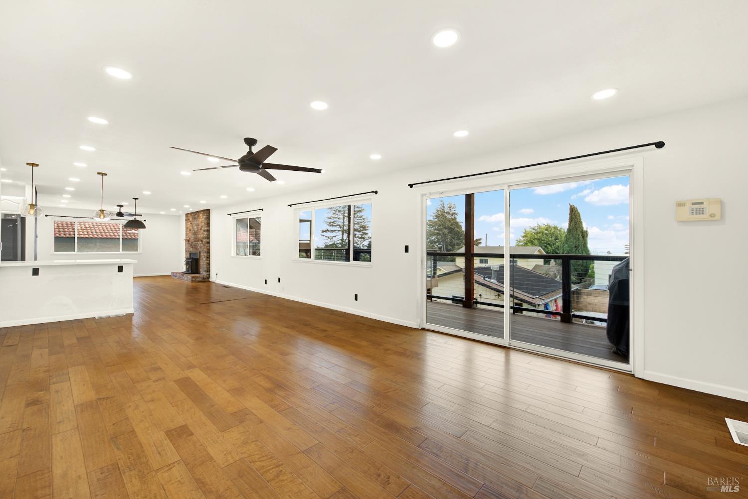 Benicia, California, 94510, United States, 4 Bedrooms Bedrooms, ,3 BathroomsBathrooms,Residential,For Sale,1989511