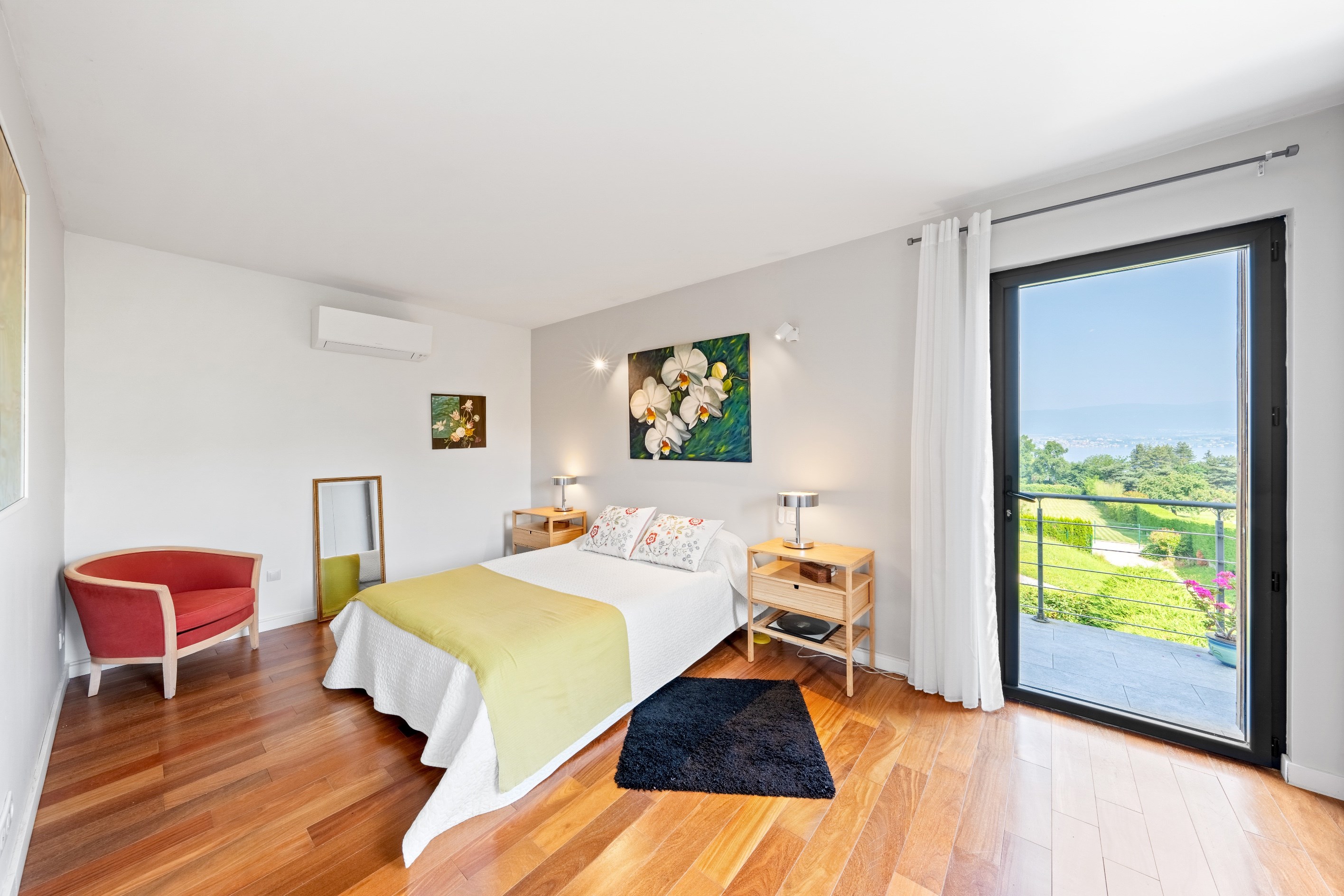  Elegant Contemporary Villa with Lake View - 物件實景