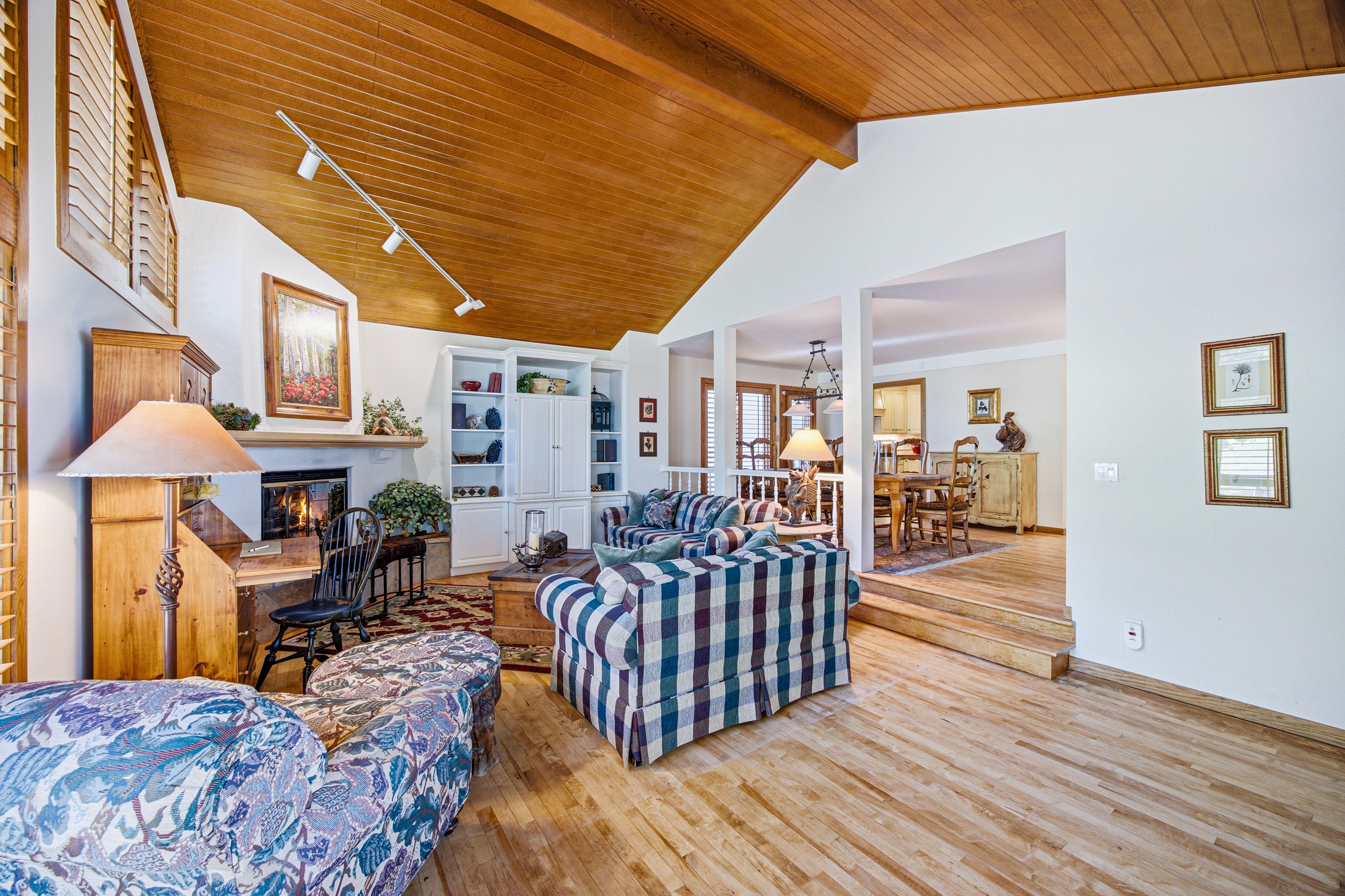  Mountain Residence Positioned at the 13th Fairway of the EagleVail Golf Course - 物件實景