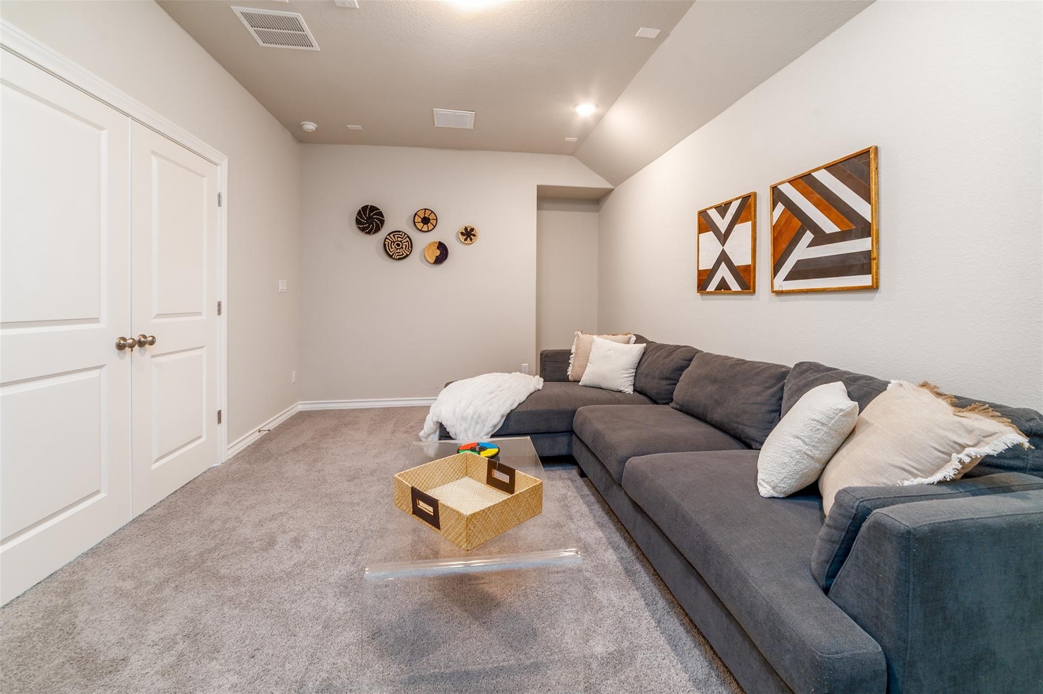 Georgetown, Texas, 78628, United States, 4 Bedrooms Bedrooms, ,3 BathroomsBathrooms,Residential,For Sale,1984409