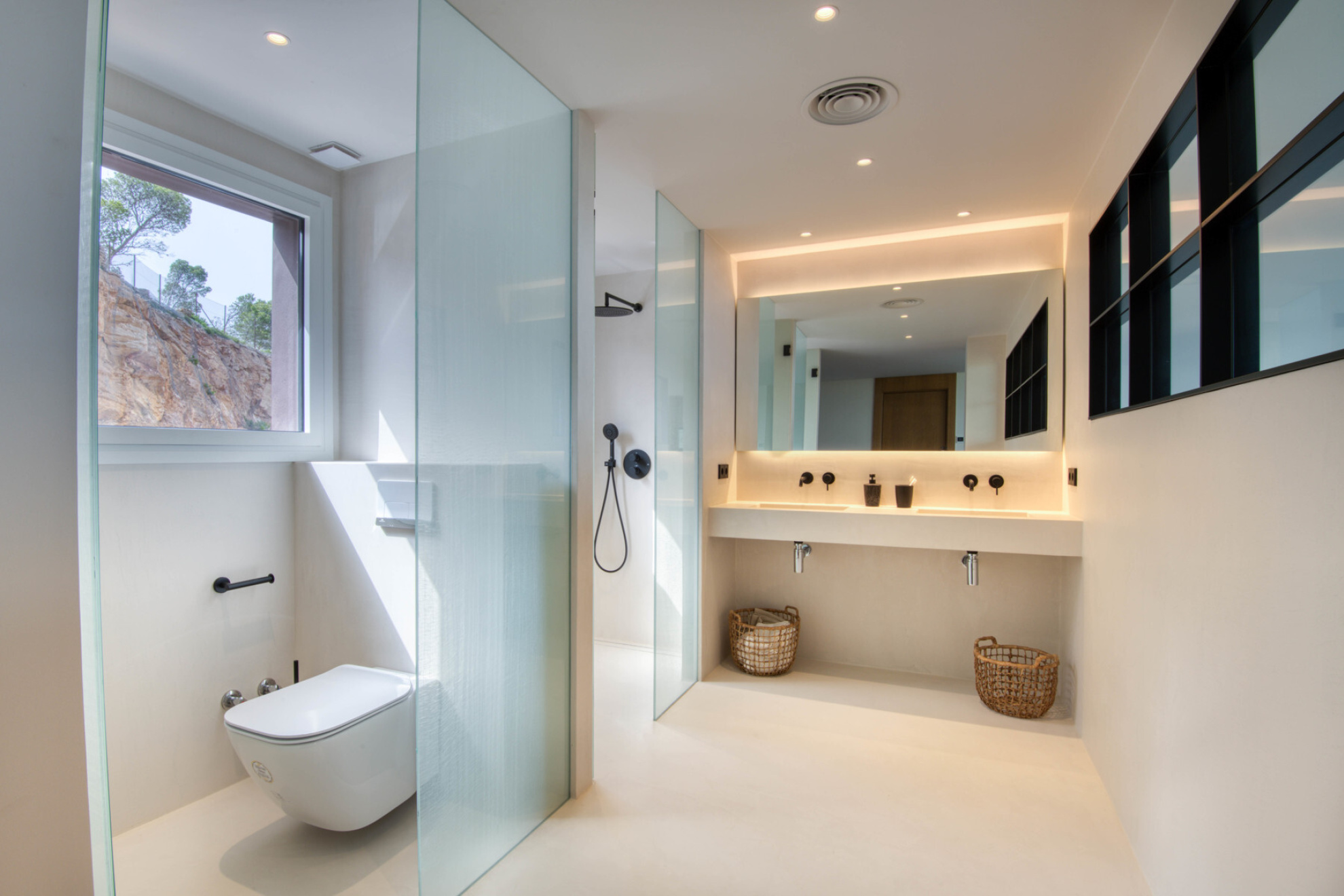  House with swimming pool and sea views in private urbanization in Sa Riera. - 物件實景