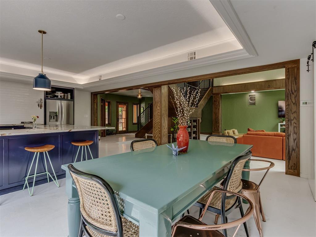 Oklahoma City, Oklahoma, 73131, United States, 4 Bedrooms Bedrooms, ,5 BathroomsBathrooms,Residential,For Sale,1919508