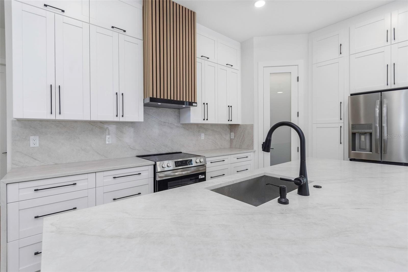 ST PETERSBURG, Florida, 33714, United States, 4 Bedrooms Bedrooms, ,3 BathroomsBathrooms,Residential,For Sale,2022051