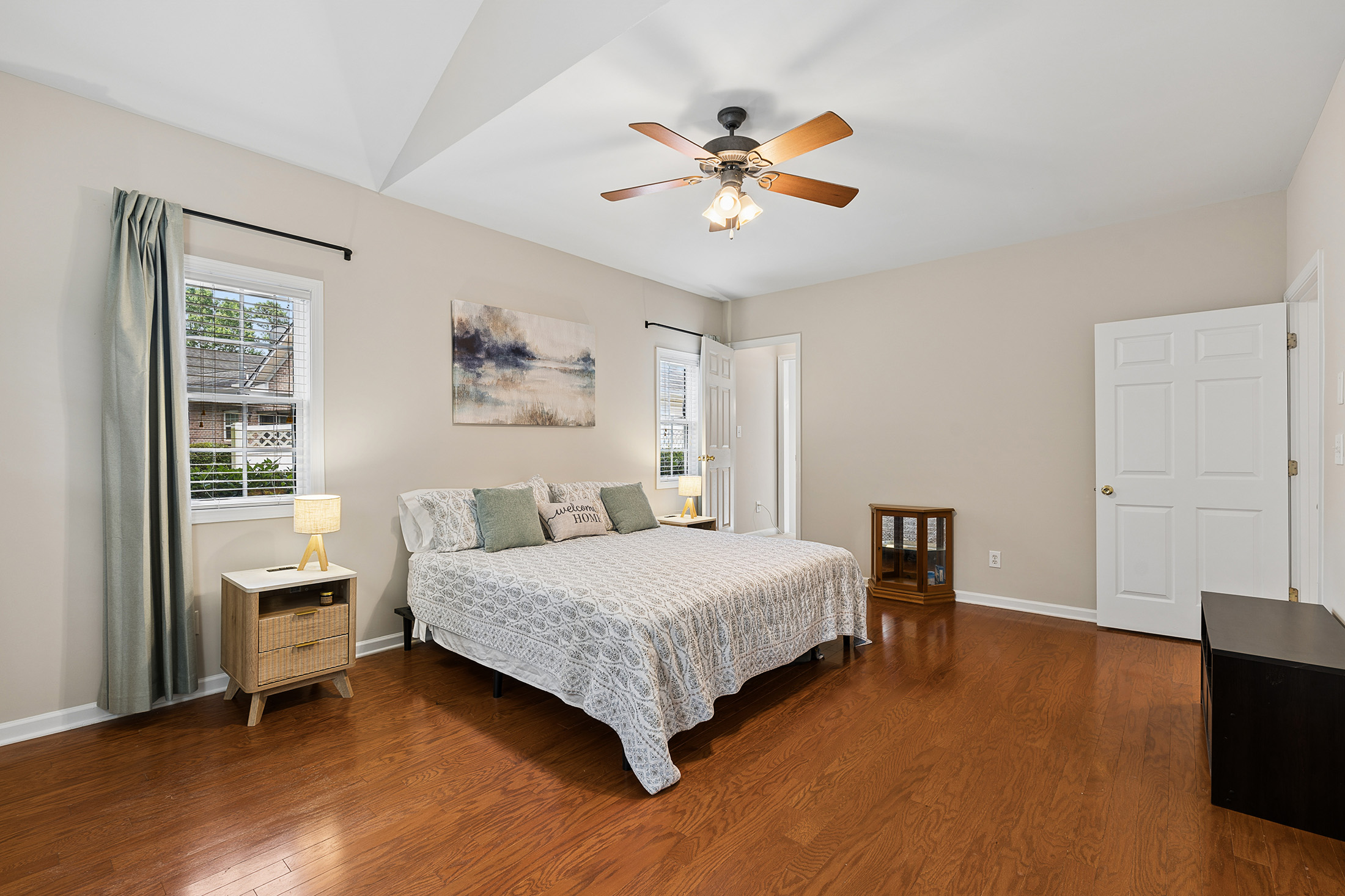  Renovated Three Bedroom Condo in Convenient Magnolia Lane Community - 物件實景