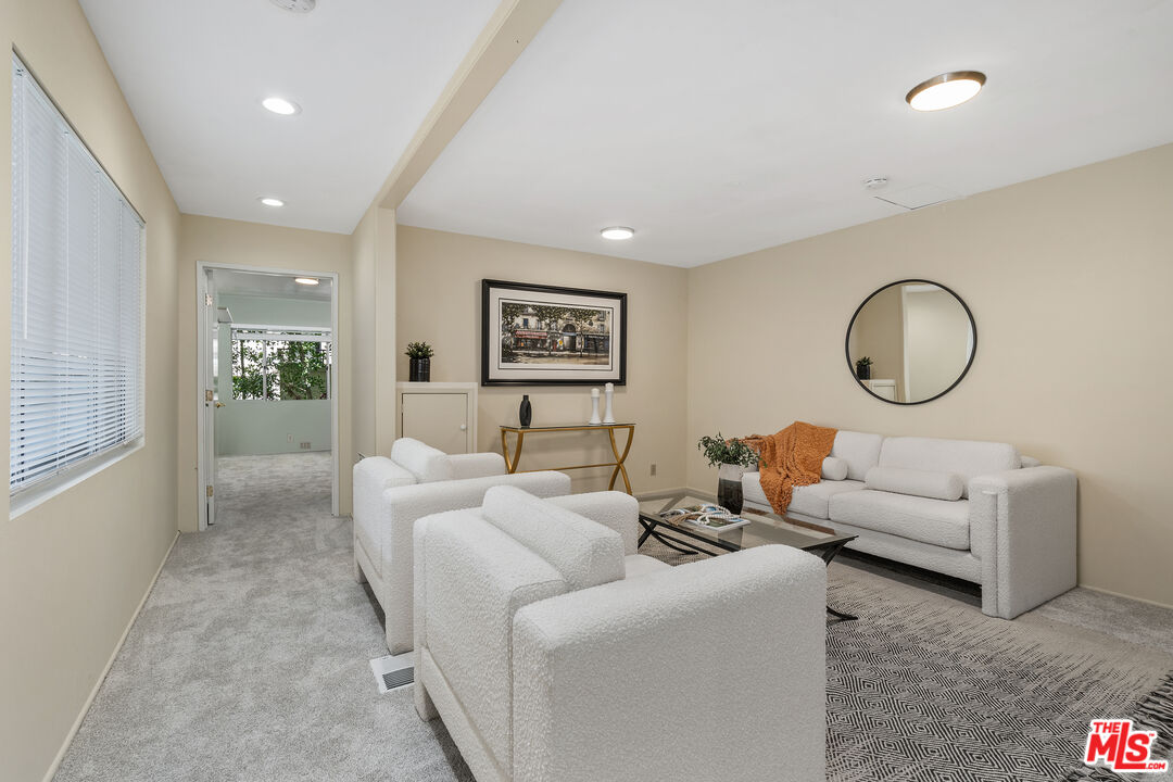 Los Angeles, California, 90027, United States, 3 Bedrooms Bedrooms, ,3 BathroomsBathrooms,Residential,For Sale,1866547
