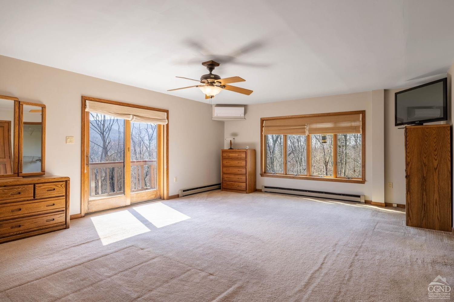 Hunter, New York, 12442, United States, 4 Bedrooms Bedrooms, ,5 BathroomsBathrooms,Residential,For Sale,1792843