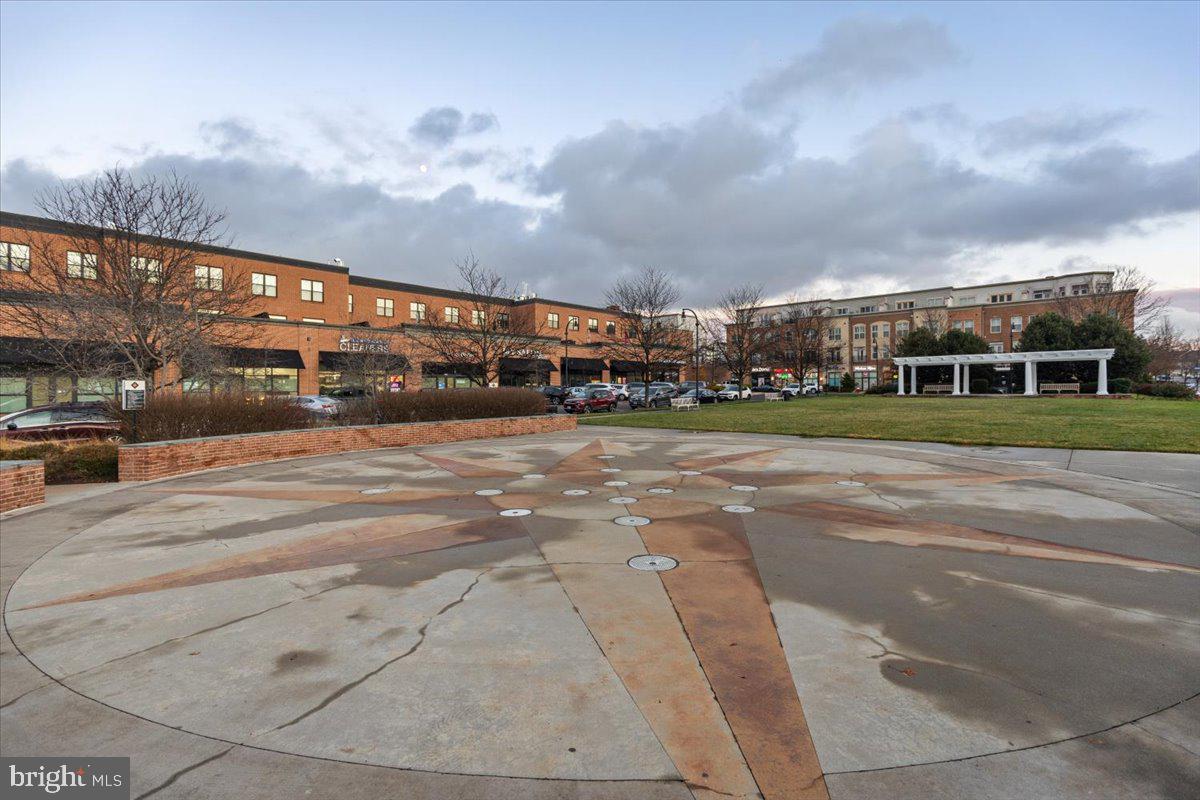 Leesburg, Virginia, 20176, United States, 3 Bedrooms Bedrooms, ,4 BathroomsBathrooms,Residential,For Sale,2003528