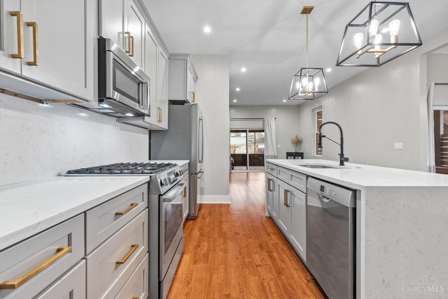 Cincinnati, Ohio, 45206, United States, 3 Bedrooms Bedrooms, ,3 BathroomsBathrooms,Residential,For Sale,1997229