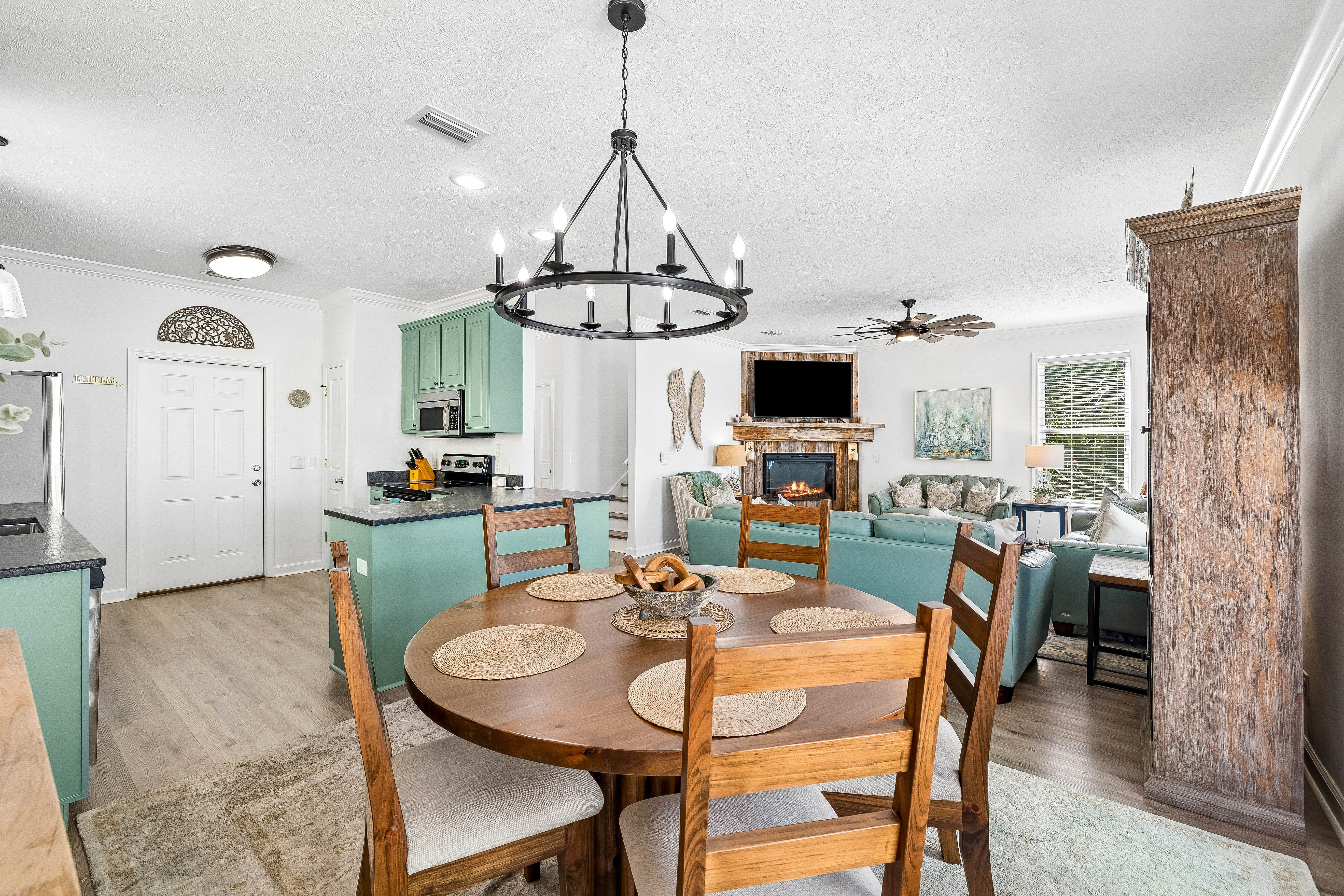  Gulf-View Coastal Retreat With Private Pool and Indoor-Outdoor Bar - 物件實景