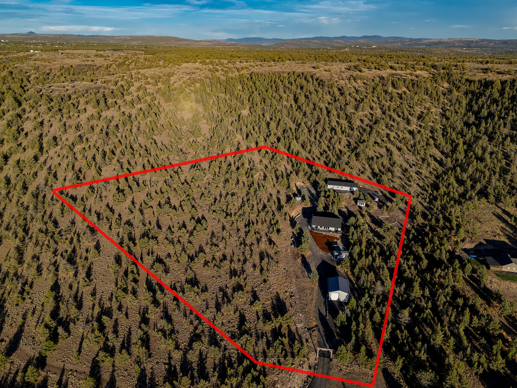 Prineville, Oregon, 97754, United States, 3 Bedrooms Bedrooms, ,2 BathroomsBathrooms,Residential,For Sale,1903608