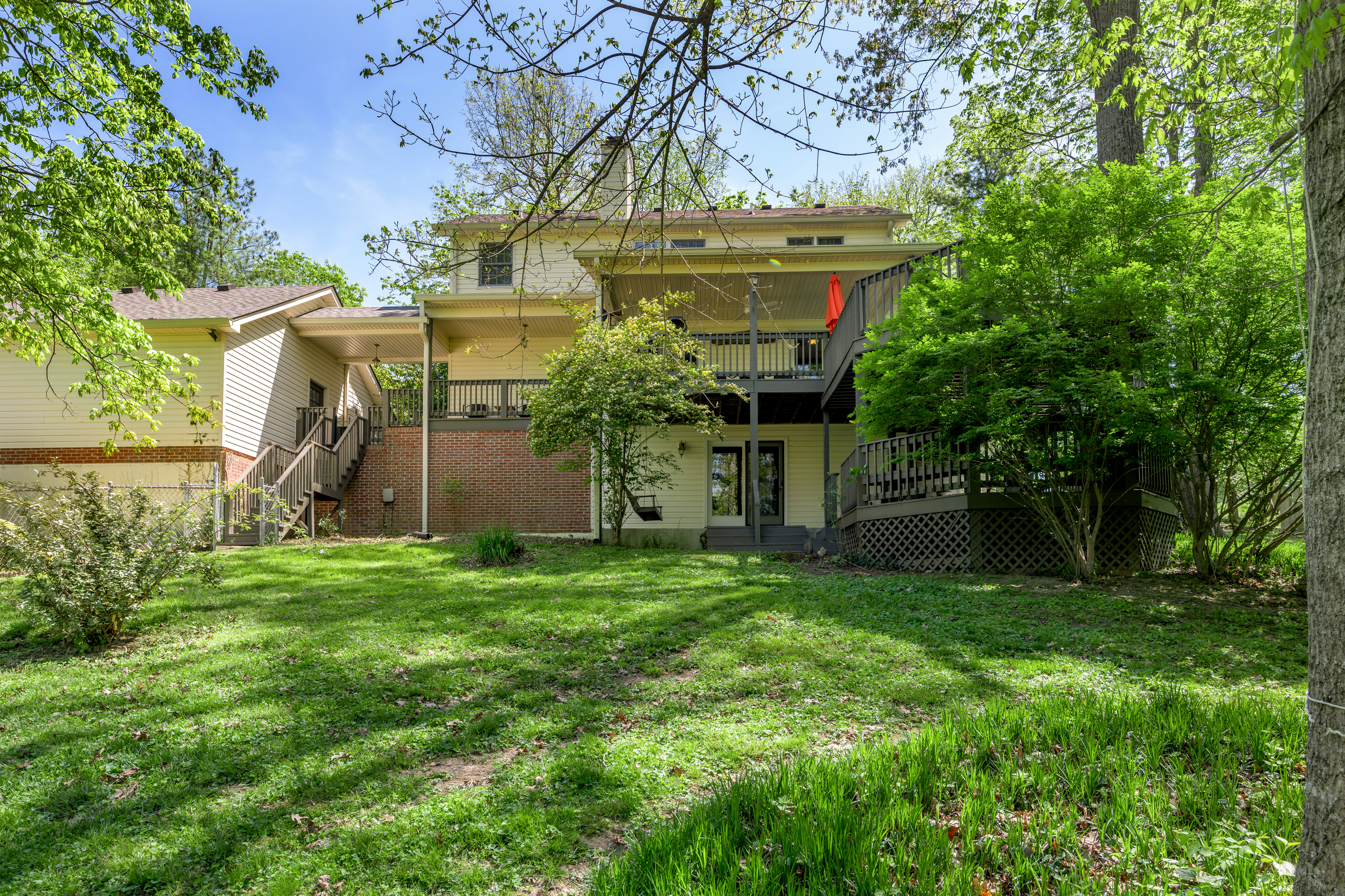  186 Hunter Drive - 物件實景