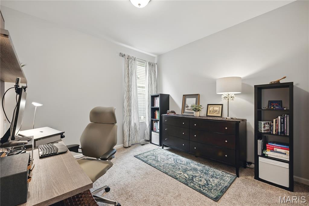 St Charles, Missouri, 63301, United States, 4 Bedrooms Bedrooms, ,3 BathroomsBathrooms,Residential,For Sale,1997020