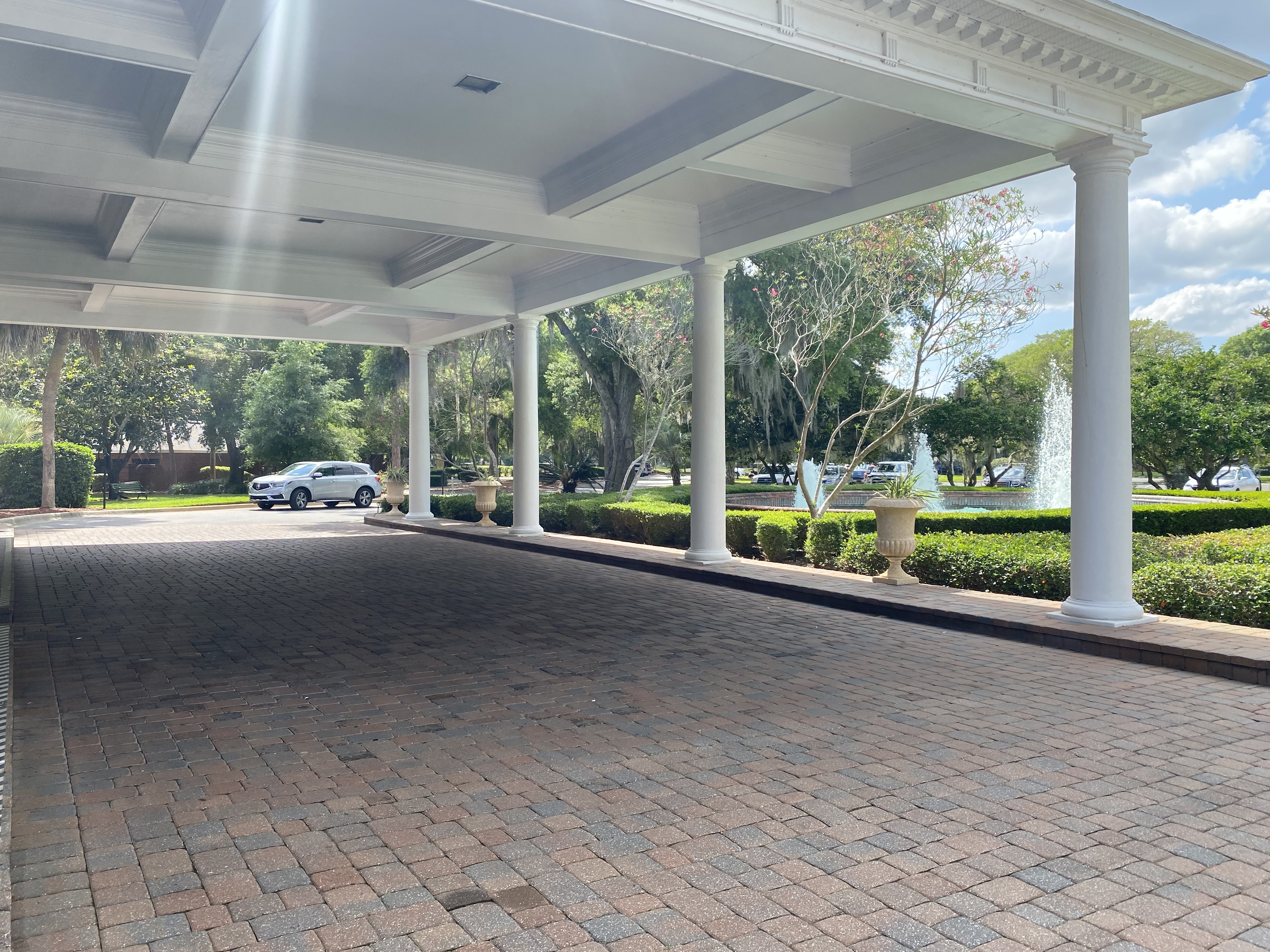 Lady Lake, Florida, 32159, United States, 4 Bedrooms Bedrooms, ,3 BathroomsBathrooms,Residential,For Sale,1945025