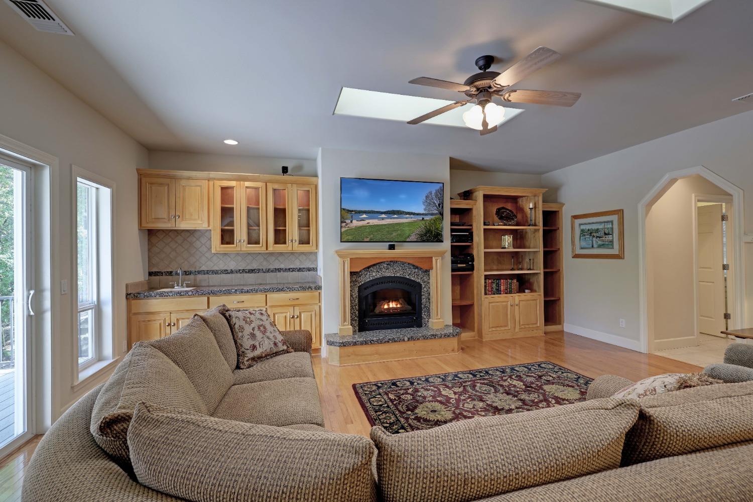 Penn Valley, California, 95946, United States, 3 Bedrooms Bedrooms, ,3 BathroomsBathrooms,Residential,For Sale,1784644