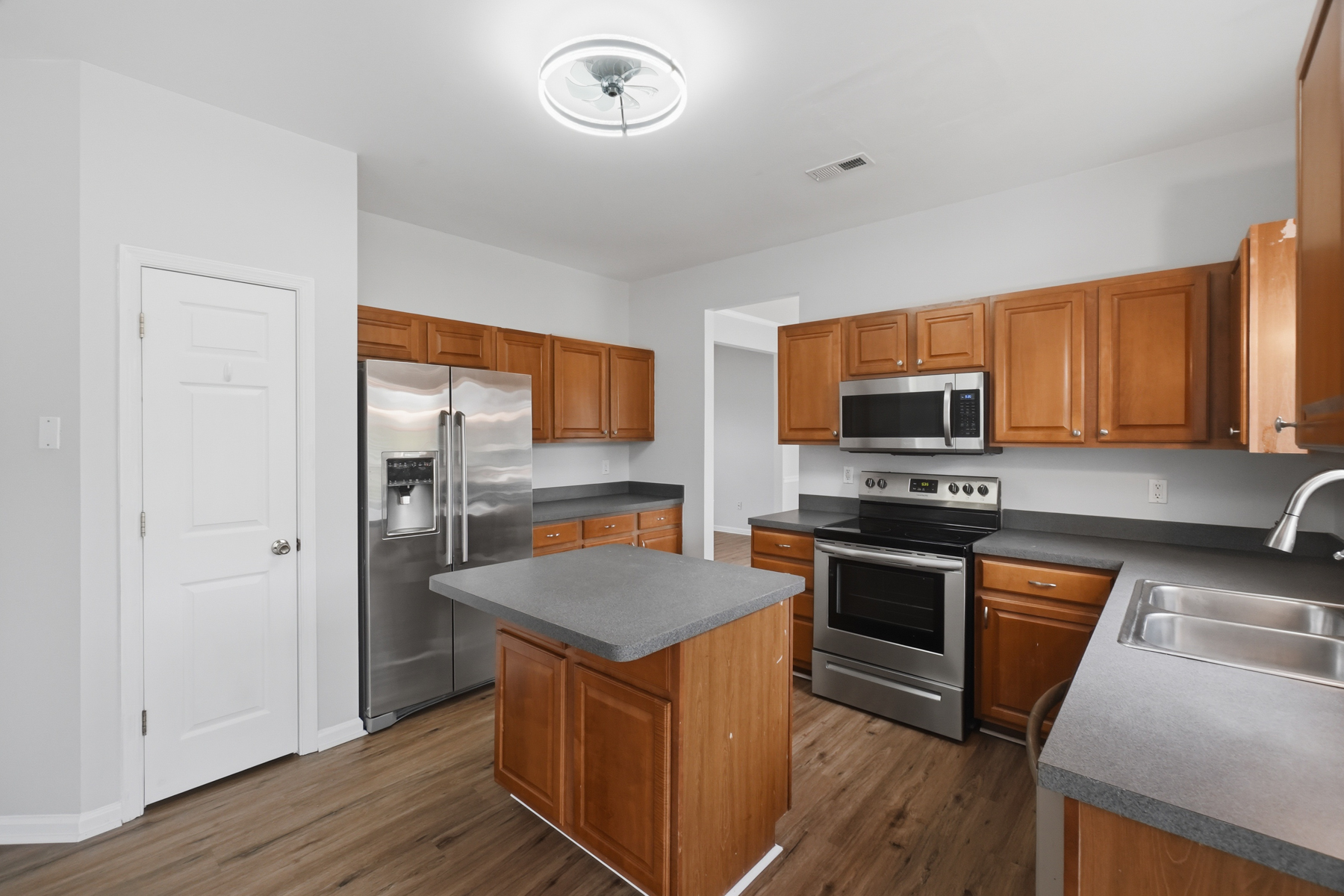  145 Pier Landing Loop, South Mills, NC, 27976 - 物件實景