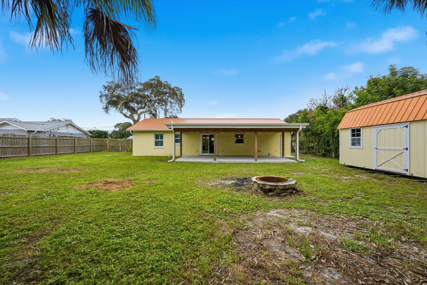  446 Coral Drive, Melbourne, FL, 32935 - 物件實景