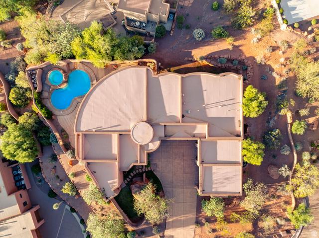 St. George, Utah, 84770, United States, 4 Bedrooms Bedrooms, ,5 BathroomsBathrooms,Residential,For Sale,1980963