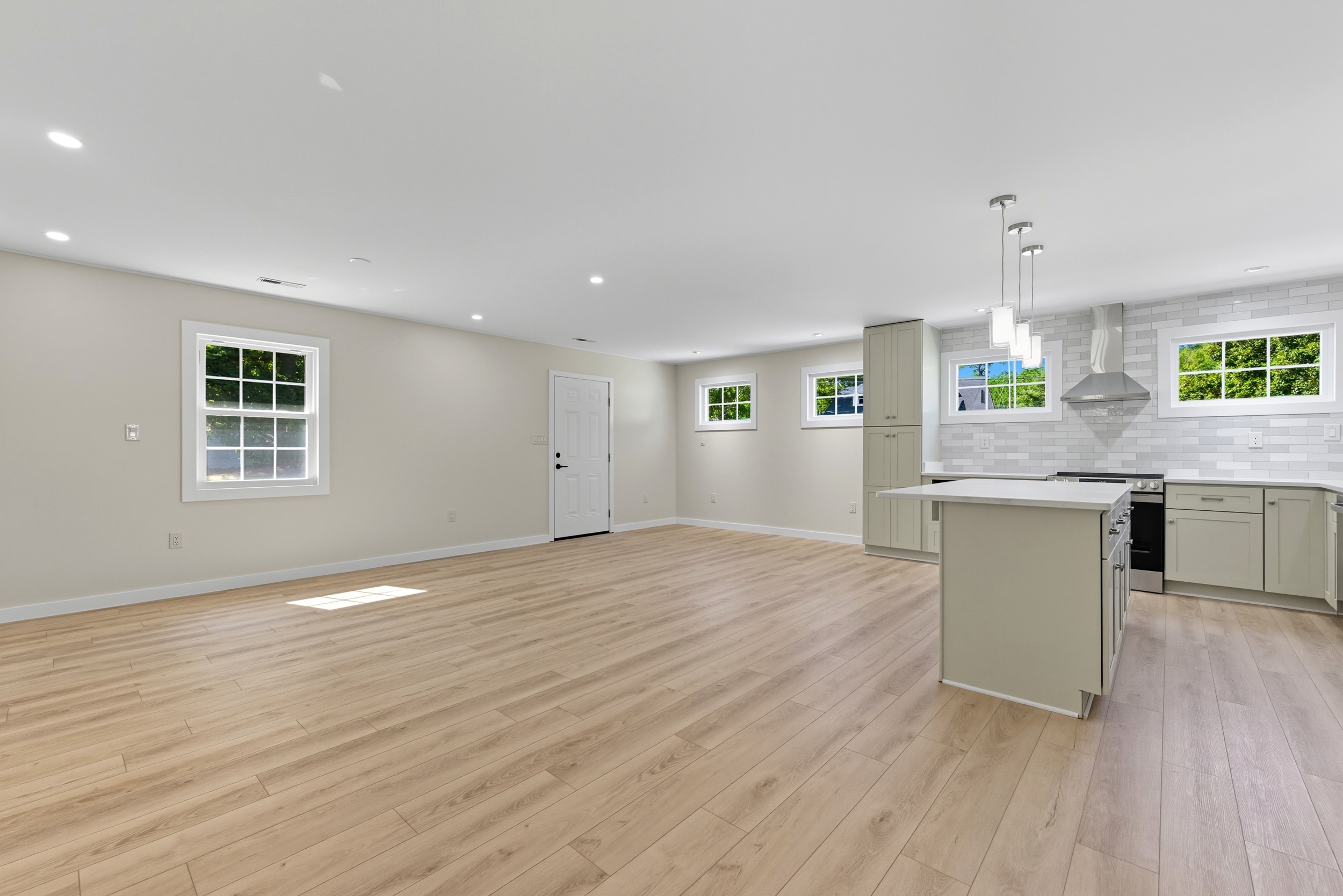 Deltaville, Virginia, 230432093, United States, 4 Bedrooms Bedrooms, ,4 BathroomsBathrooms,Residential,For Sale,1983075