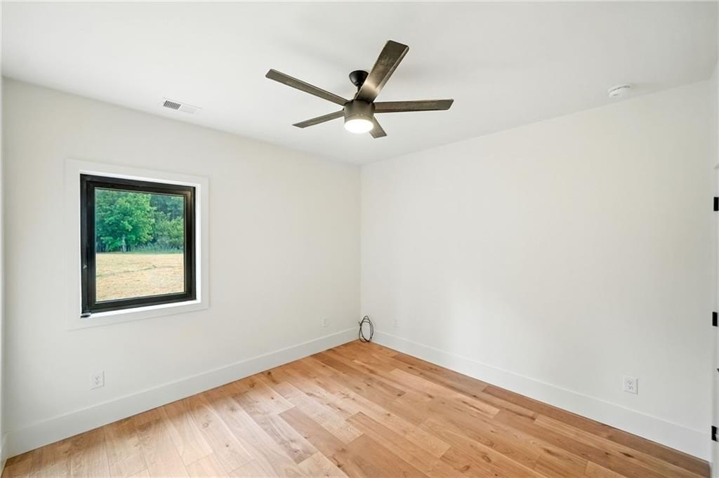 Talking Rock, Georgia, 30175, United States, 3 Bedrooms Bedrooms, ,3 BathroomsBathrooms,Residential,For Sale,1973806