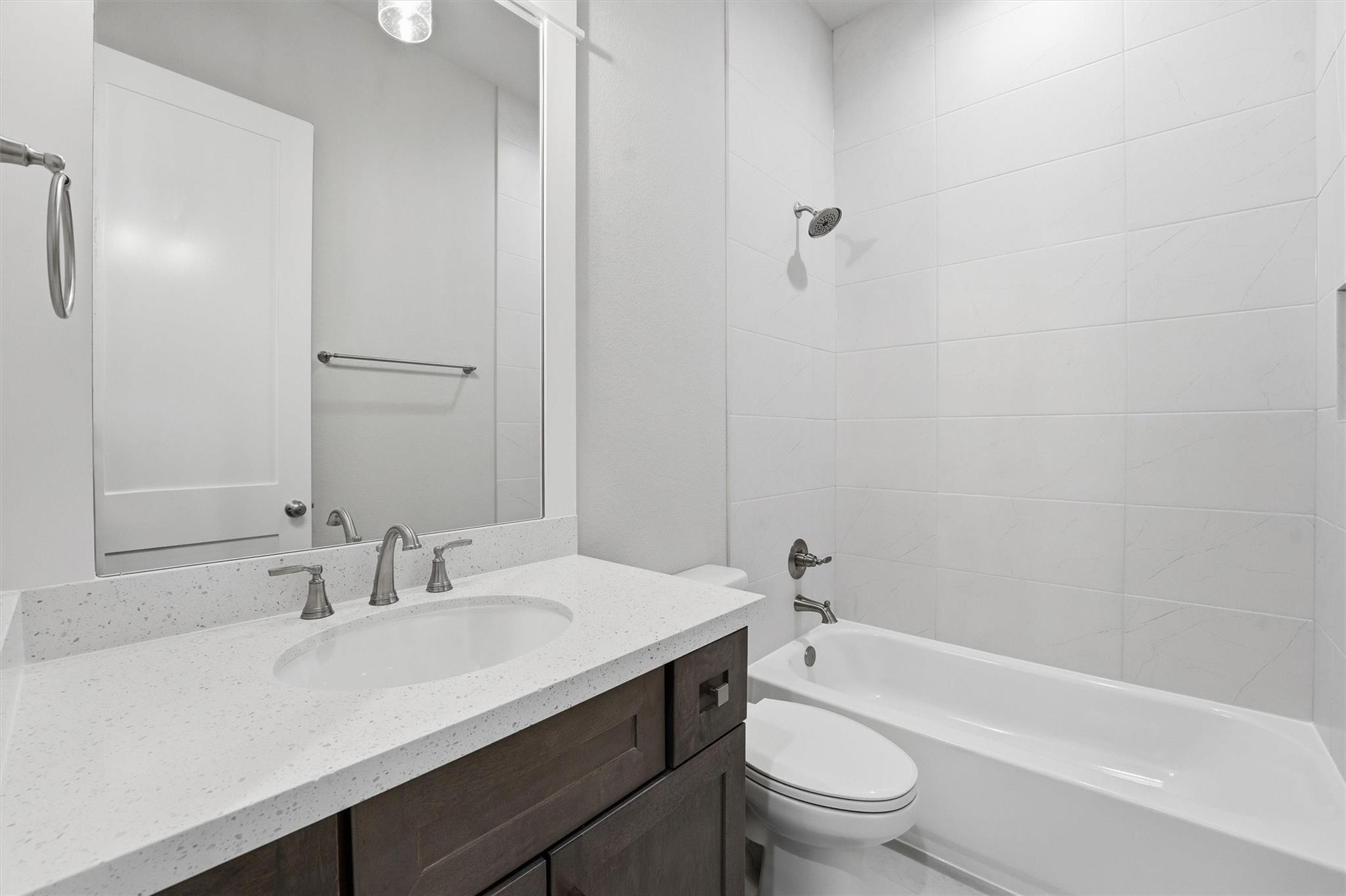 Montgomery, Texas, 77356, United States, 4 Bedrooms Bedrooms, ,5 BathroomsBathrooms,Residential,For Sale,2028408