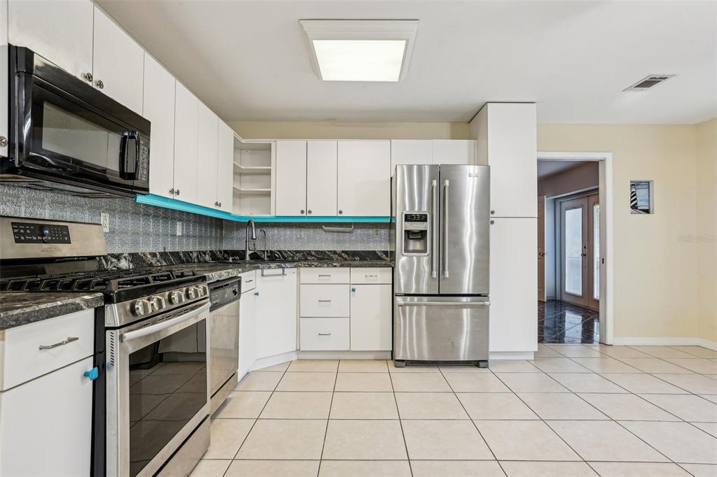 Edgewater, Florida, 32132, United States, 5 Bedrooms Bedrooms, ,4 BathroomsBathrooms,Residential,For Sale,1794815