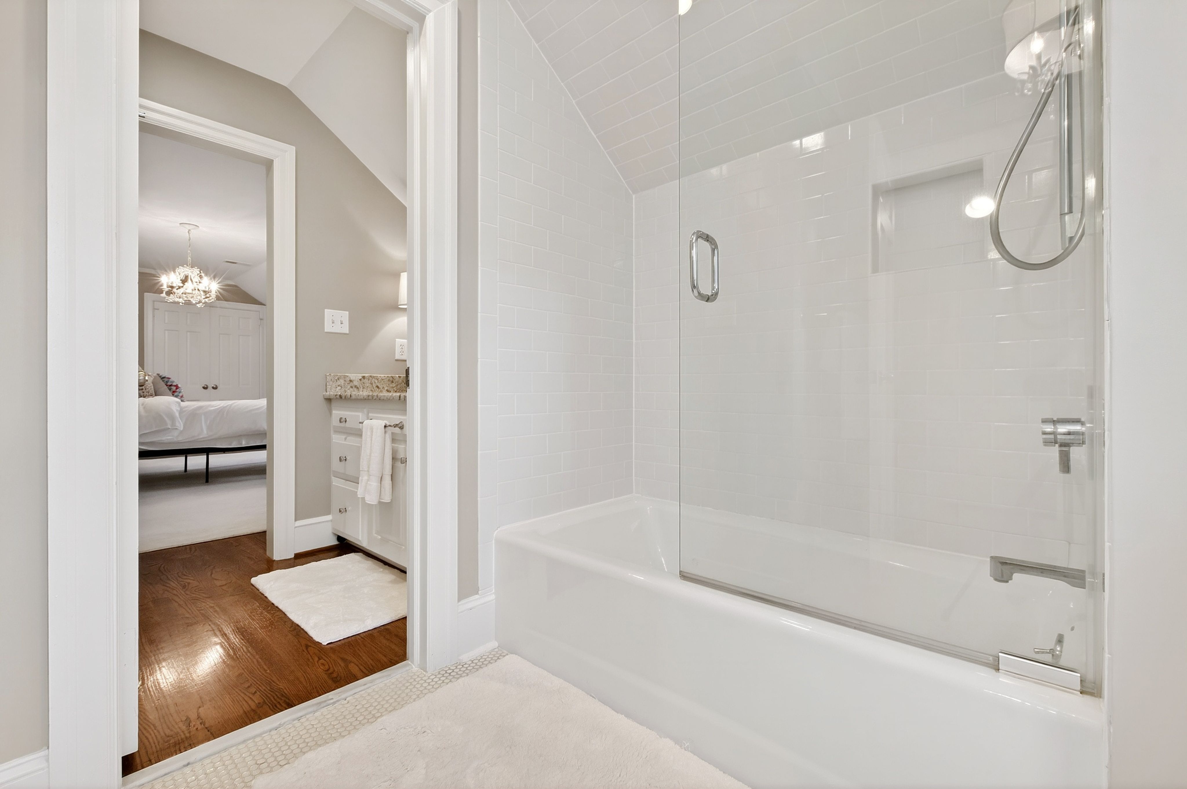  2507 Sanderson Drive, Raleigh, NC 27608 - 物件實景