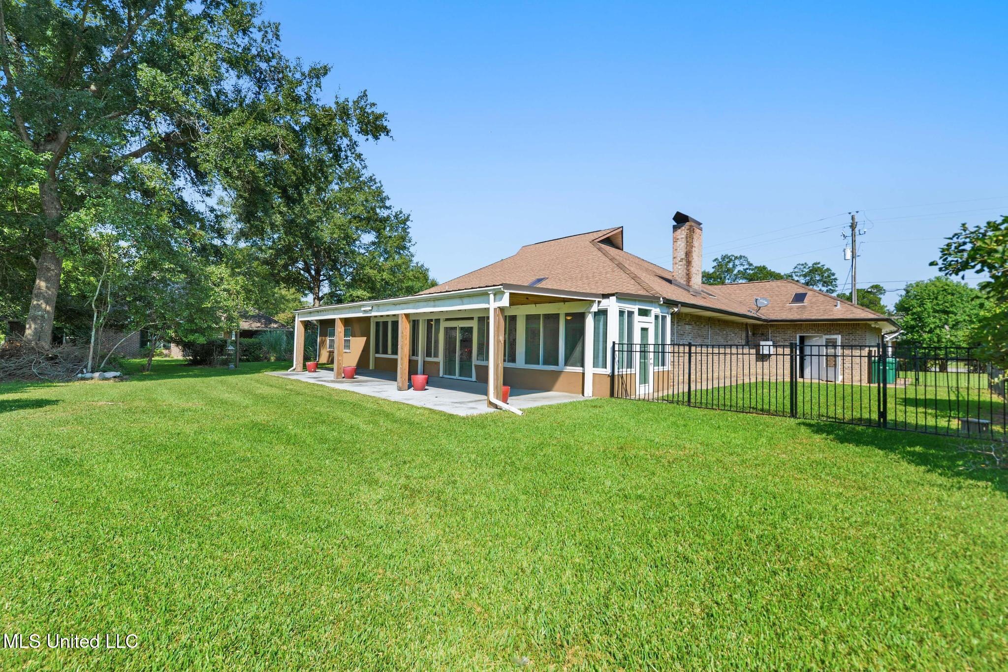 Diamondhead, Mississippi, 39525, United States, 3 Bedrooms Bedrooms, ,4 BathroomsBathrooms,Residential,For Sale,1923554