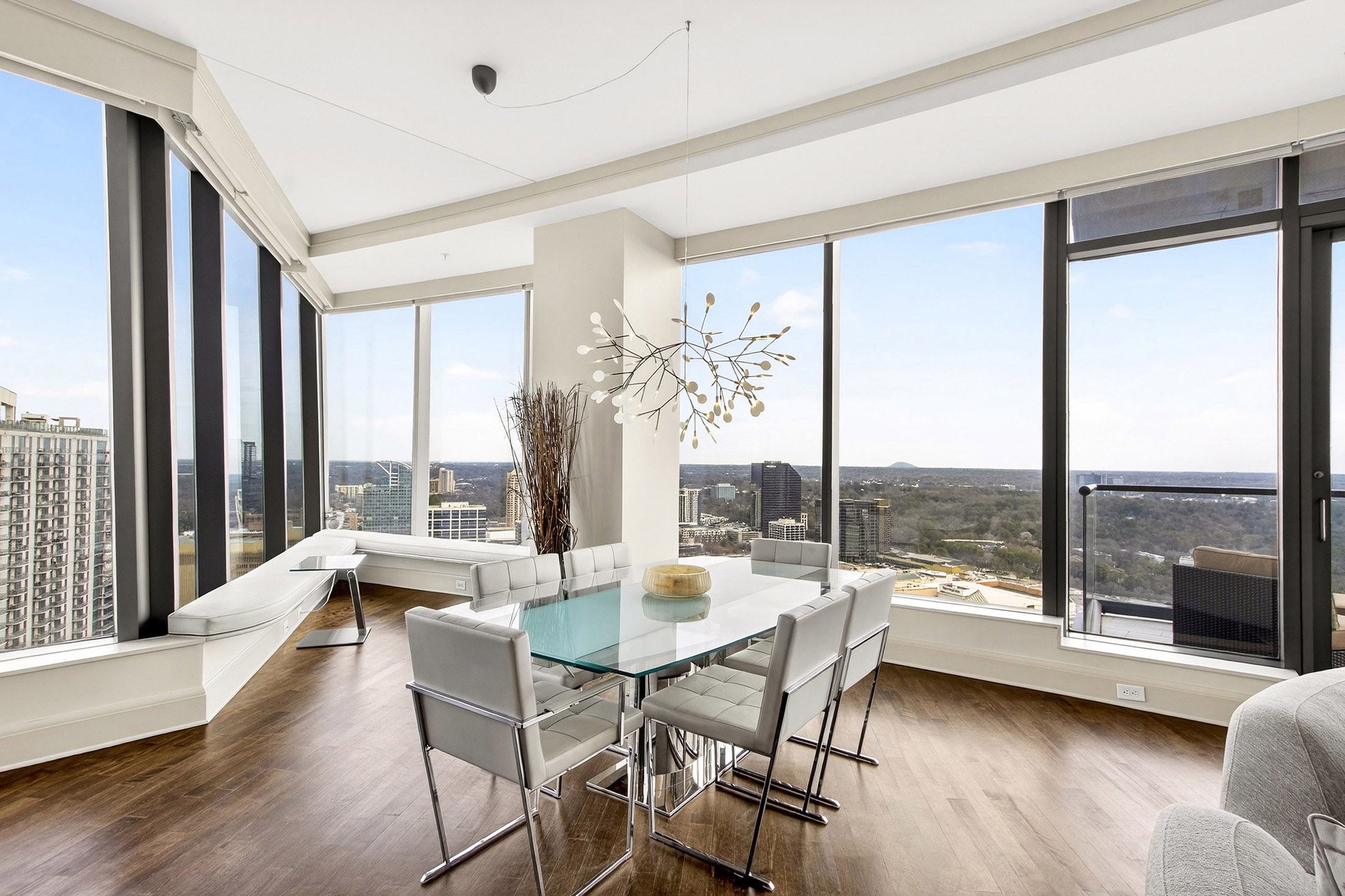  Stunning Luxury Condo, Perched on the 29th Floor - 物件實景