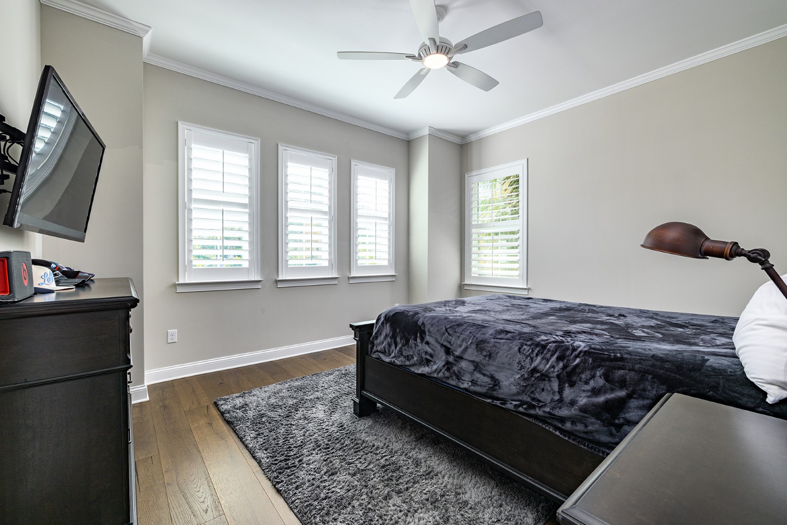 Tampa, Florida, 33629, United States, 4 Bedrooms Bedrooms, ,4 BathroomsBathrooms,Residential,For Sale,1981246