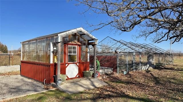 Tahlequah, Oklahoma, 74464, United States, 3 Bedrooms Bedrooms, ,2 BathroomsBathrooms,Residential,For Sale,2005711