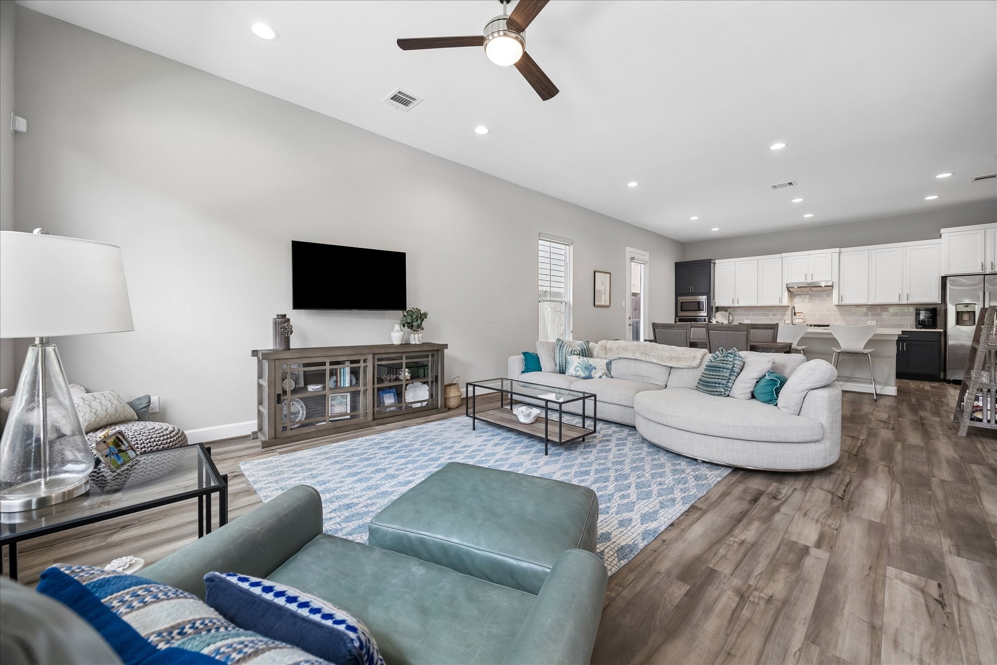  4283 Childress Street - 物件實景