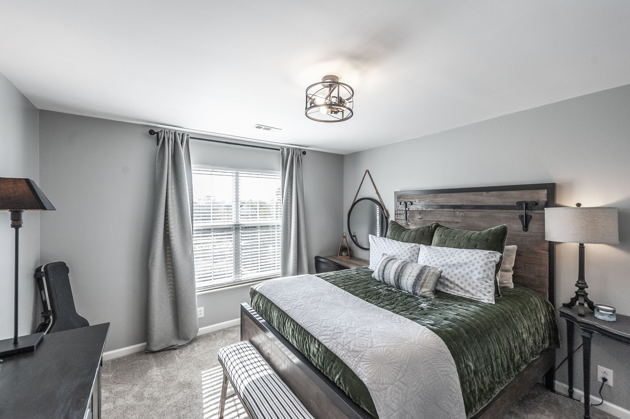 Goodlettsville, Tennessee, 37072, United States, 5 Bedrooms Bedrooms, ,4 BathroomsBathrooms,Residential,For Sale,1974837