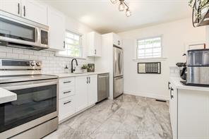 Stittsville, Ontario, K2S 1P8, CA, 2 Bedrooms Bedrooms, ,2 BathroomsBathrooms,Residential,For Sale,1998126