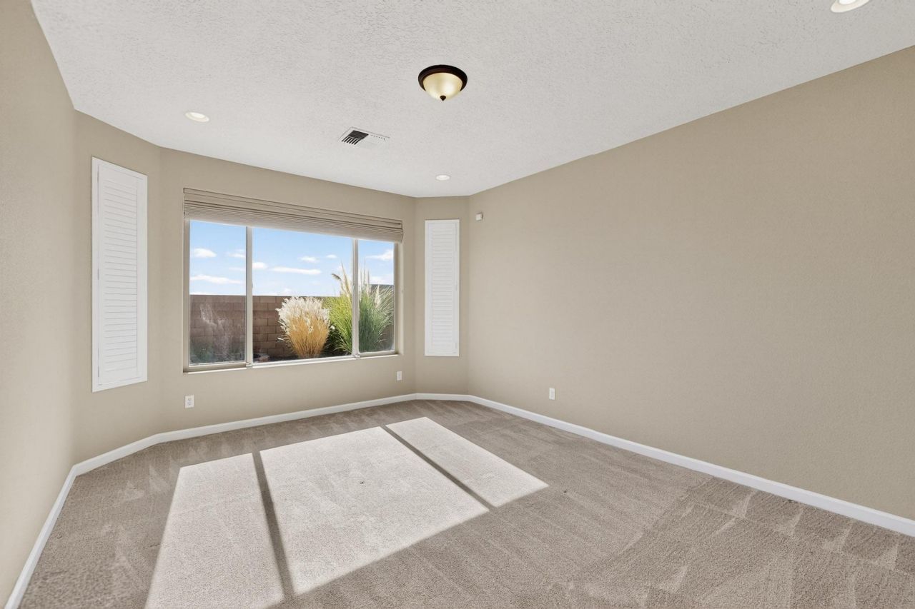 Albuquerque, New Mexico, 87120, United States, 3 Bedrooms Bedrooms, ,2 BathroomsBathrooms,Residential,For Sale,1996094