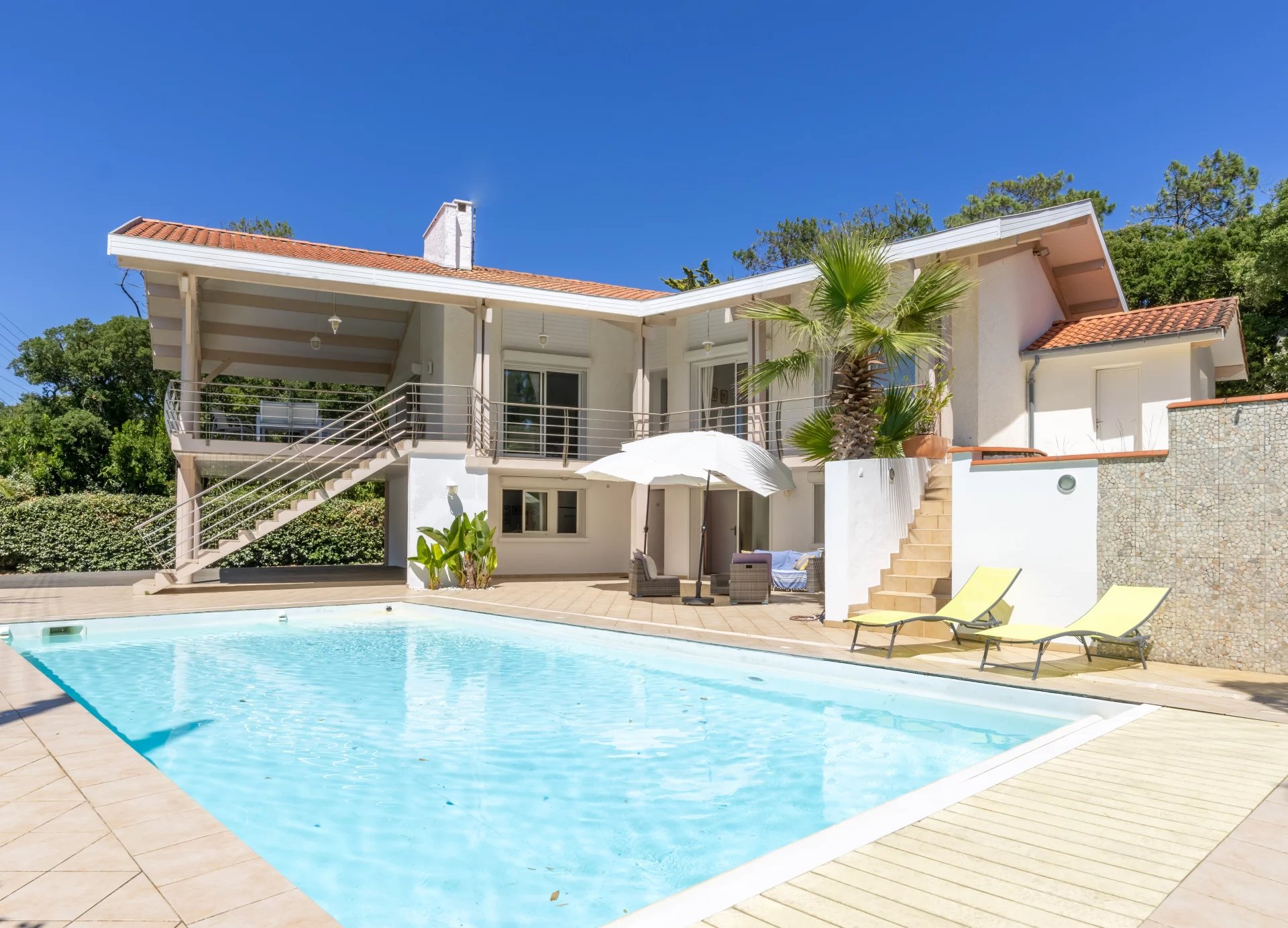 Hossegor, New Aquitaine, 40150, FR, 5 Bedrooms Bedrooms, ,3 BathroomsBathrooms,Residential,For Sale,1997300