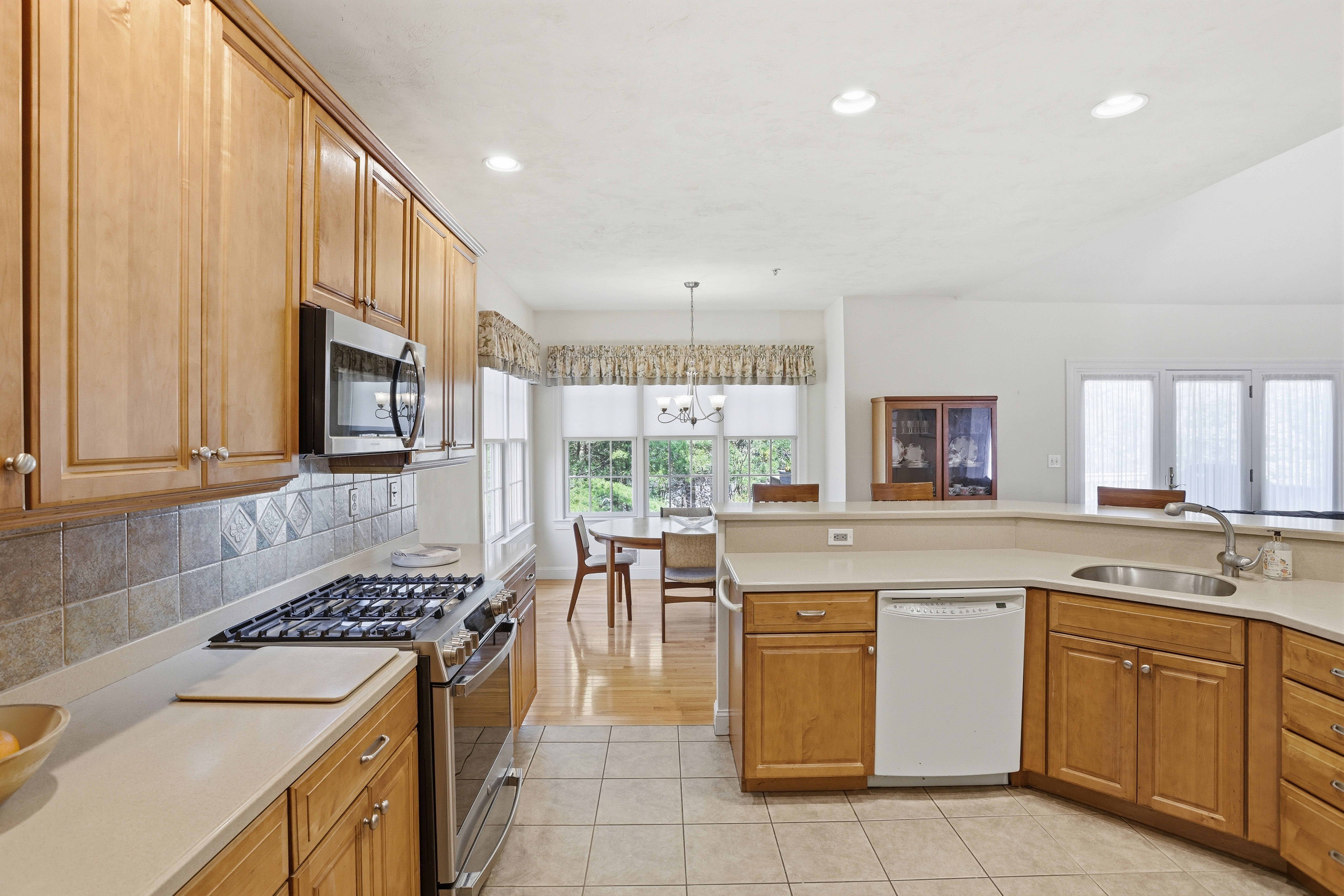  13 Stone Ridge Road, Westford, MA 01886 - 物件實景