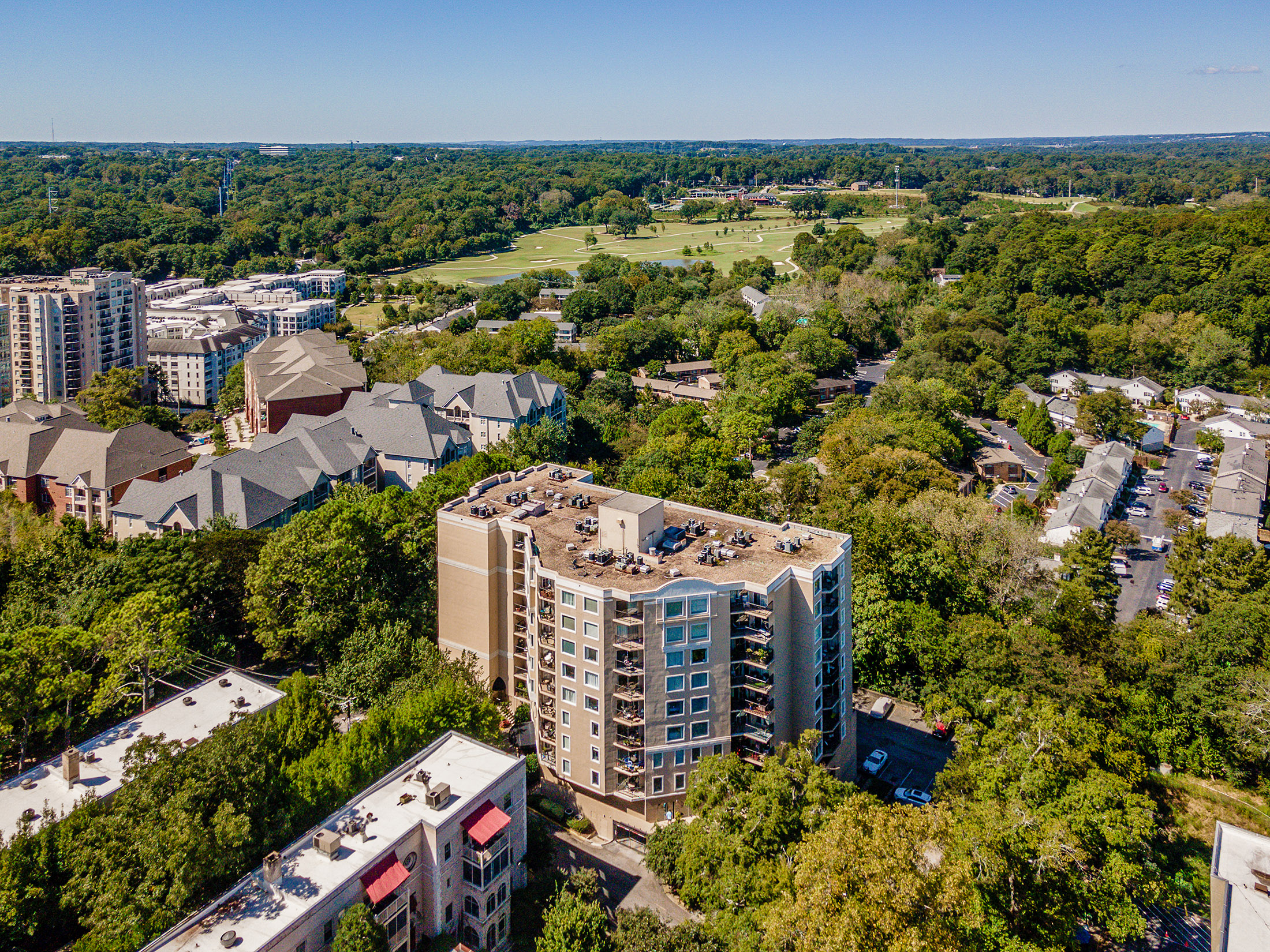  Stunning Designer-renovated Condo Minutes from Atlanta