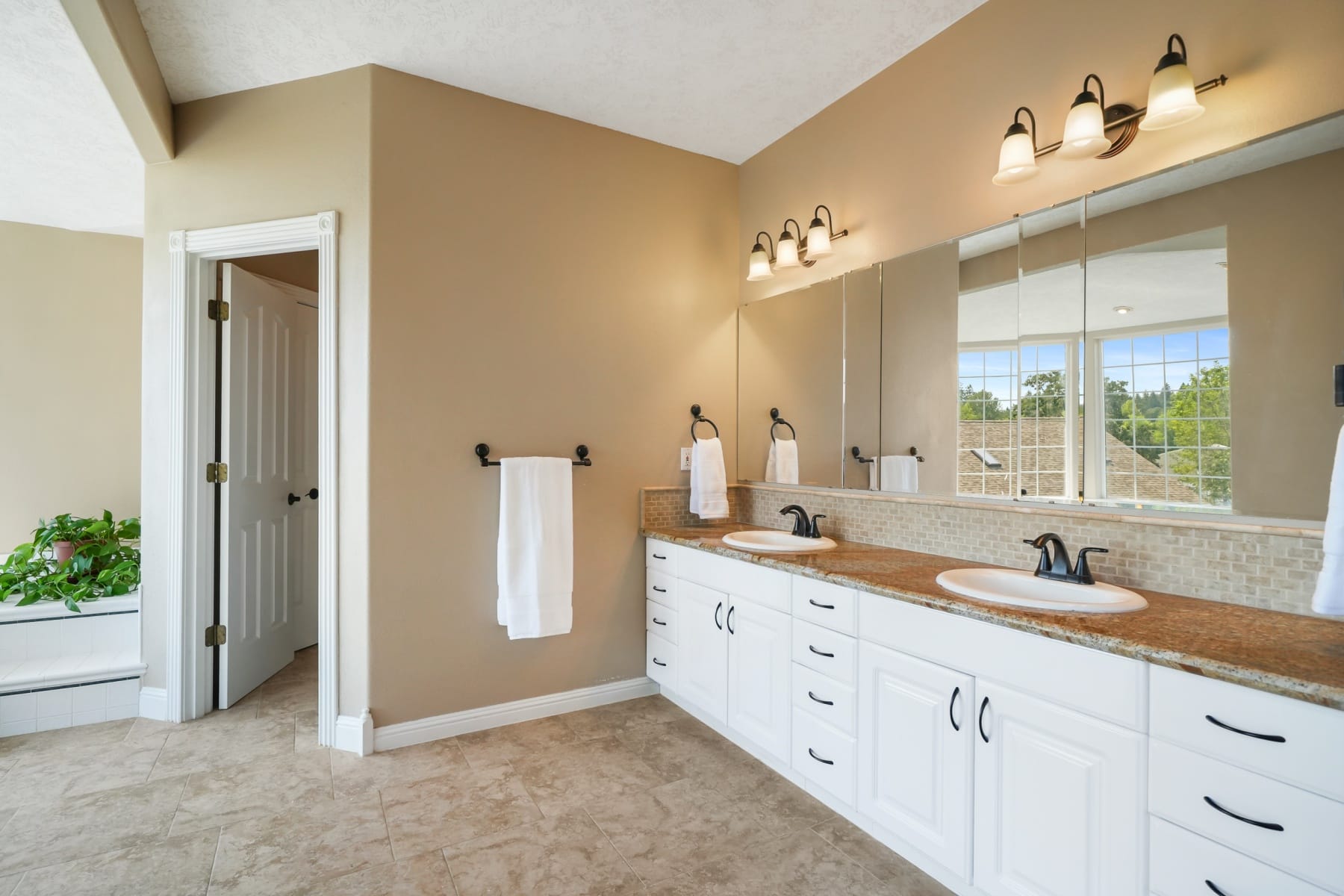  37310 Fawn DR Lebanon, OR 97355 - 物件實景