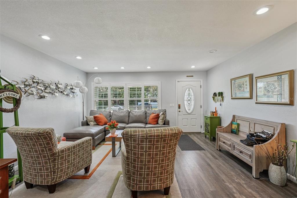 Largo, Florida, 33770, United States, 4 Bedrooms Bedrooms, ,2 BathroomsBathrooms,Residential,For Sale,1963709