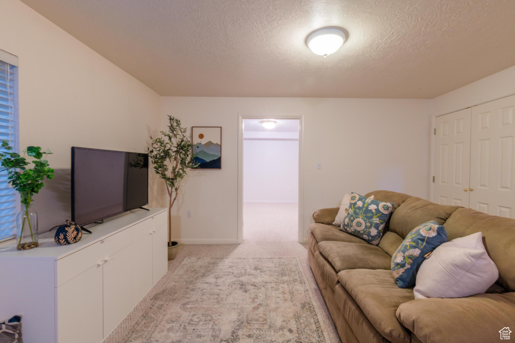 Orem, Utah, 84057, United States, 5 Bedrooms Bedrooms, ,2 BathroomsBathrooms,Residential,For Sale,1960499