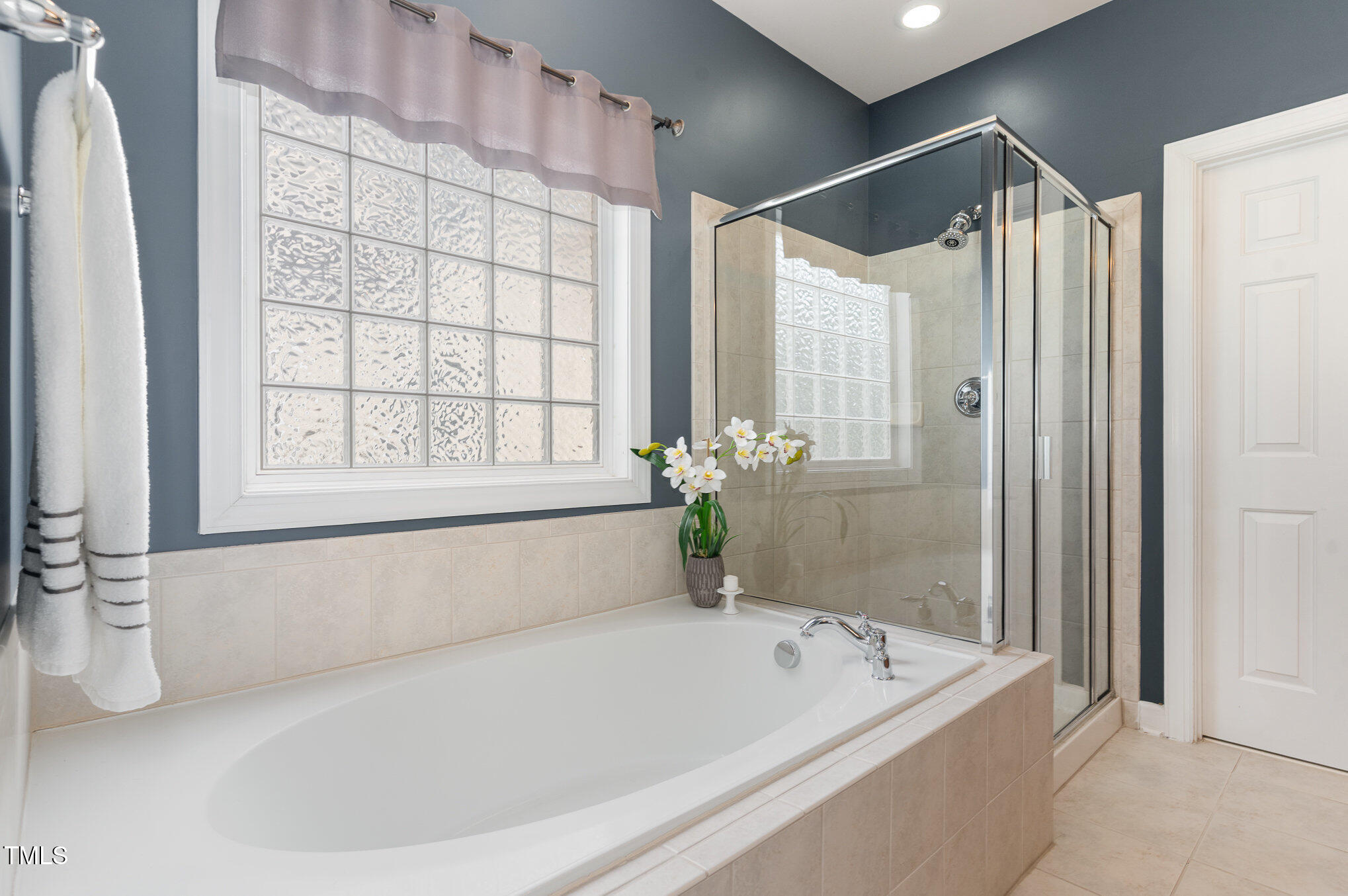 Fuquay Varina, North Carolina, 27526, United States, 3 Bedrooms Bedrooms, ,3 BathroomsBathrooms,Residential,For Sale,1900866