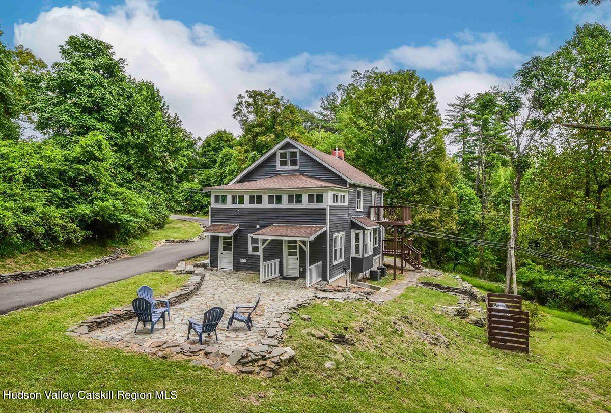 Woodstock, New York, 12498, United States, 4 Bedrooms Bedrooms, ,3 BathroomsBathrooms,Residential,For Sale,1991084