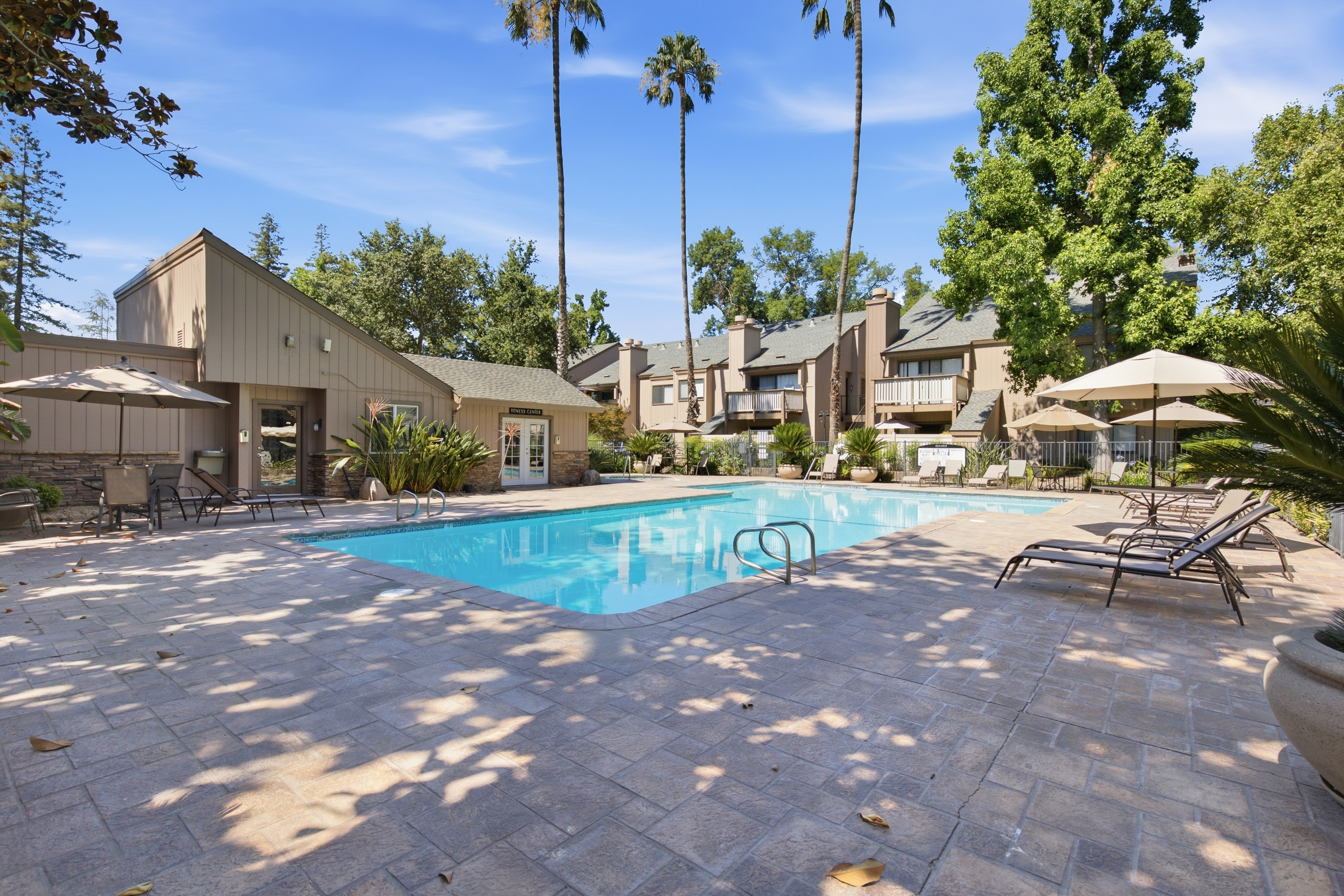  536 Woodside Oaks, Sacramento, CA, 95825 - 物件實景