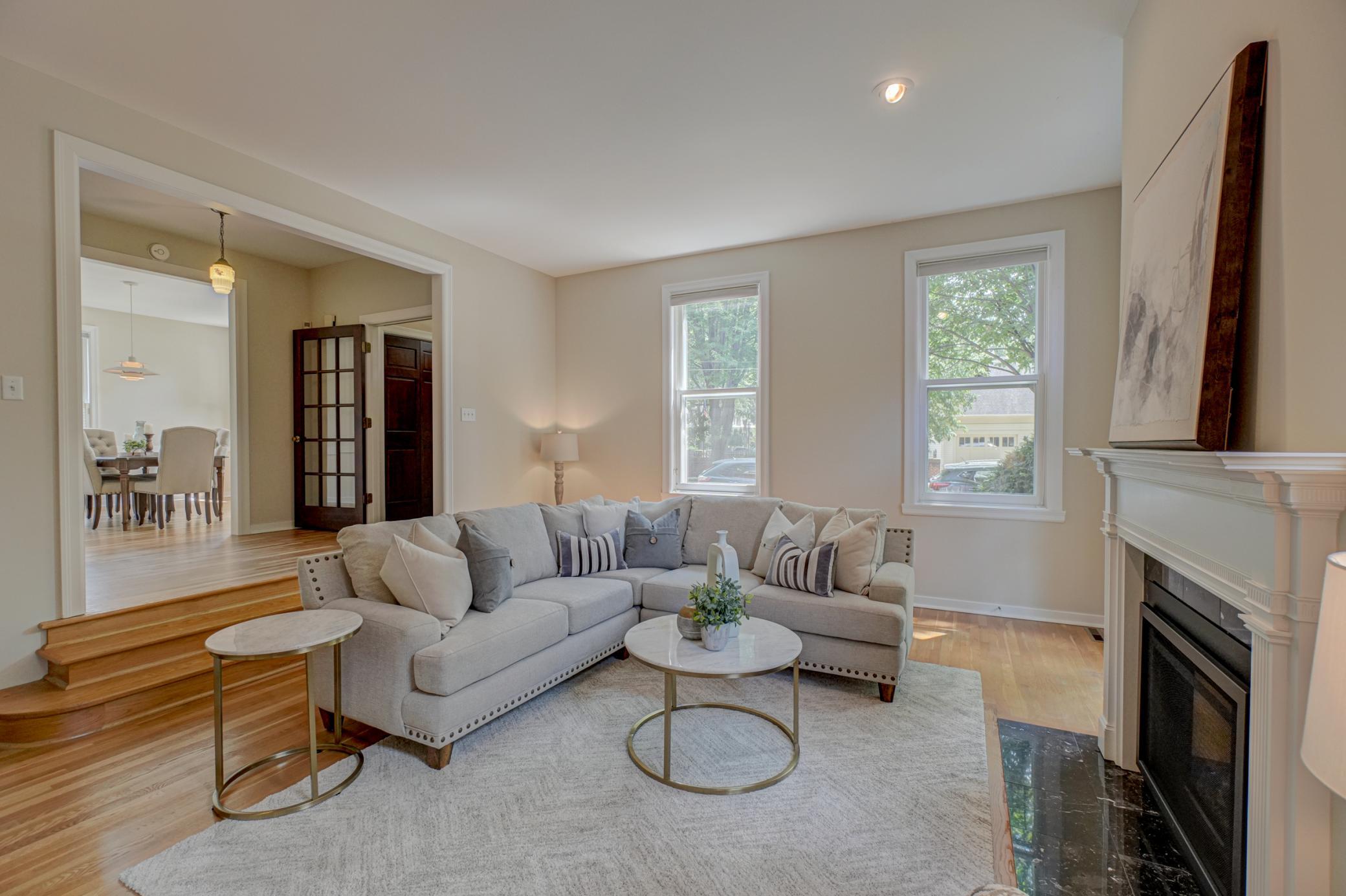 Saint Paul, Minnesota, 55102, United States, 4 Bedrooms Bedrooms, ,2 BathroomsBathrooms,Residential,For Sale,1885162