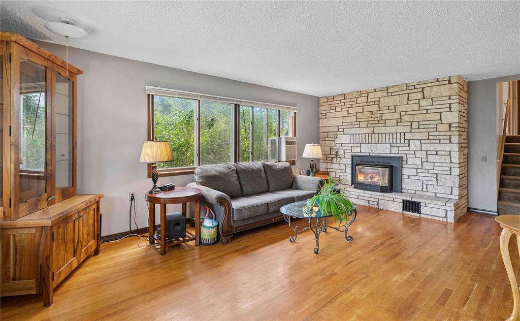 Whitefish, Montana, 59937, United States, 5 Bedrooms Bedrooms, ,3 BathroomsBathrooms,Residential,For Sale,1900846