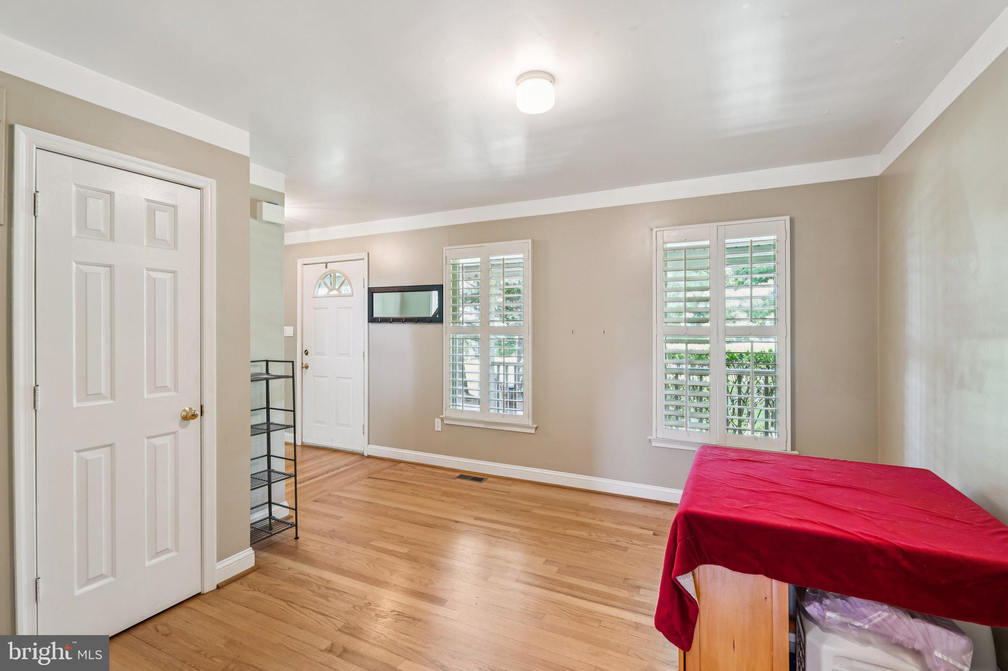 Amissville, Virginia, 20106, United States, 4 Bedrooms Bedrooms, ,3 BathroomsBathrooms,Residential,For Sale,1978865