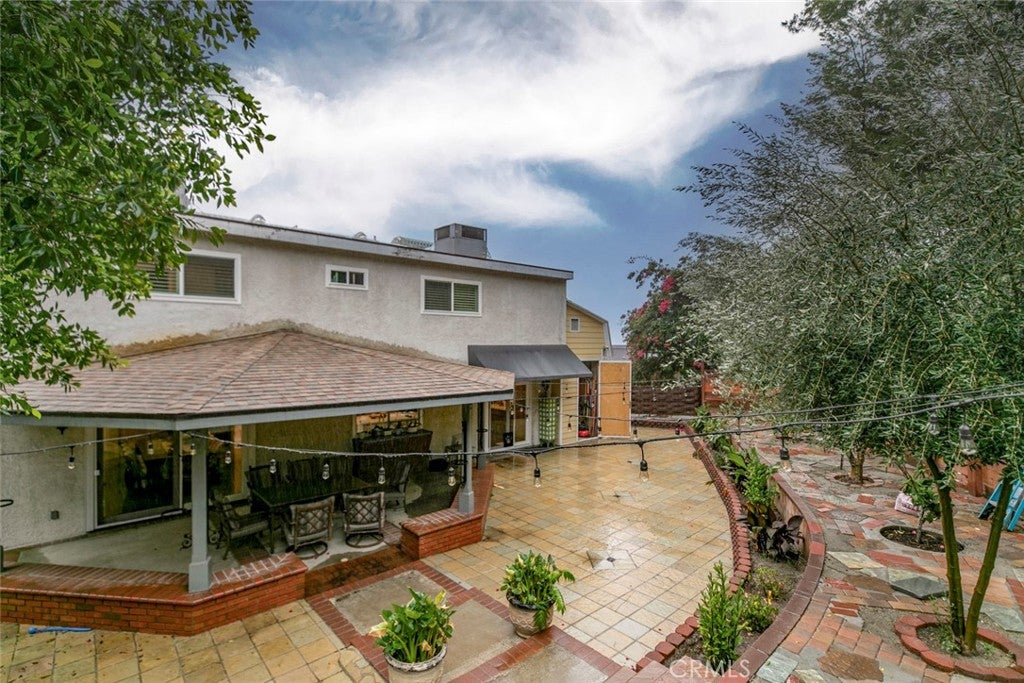 Granada Hills, California, 91344, United States, 4 Bedrooms Bedrooms, ,3 BathroomsBathrooms,Residential,For Sale,1993417