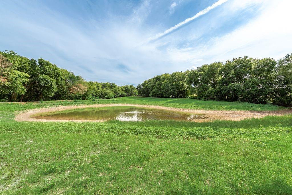 Maypearl, Texas, 76064, United States, 5 Bedrooms Bedrooms, ,3 BathroomsBathrooms,Residential,For Sale,1979588